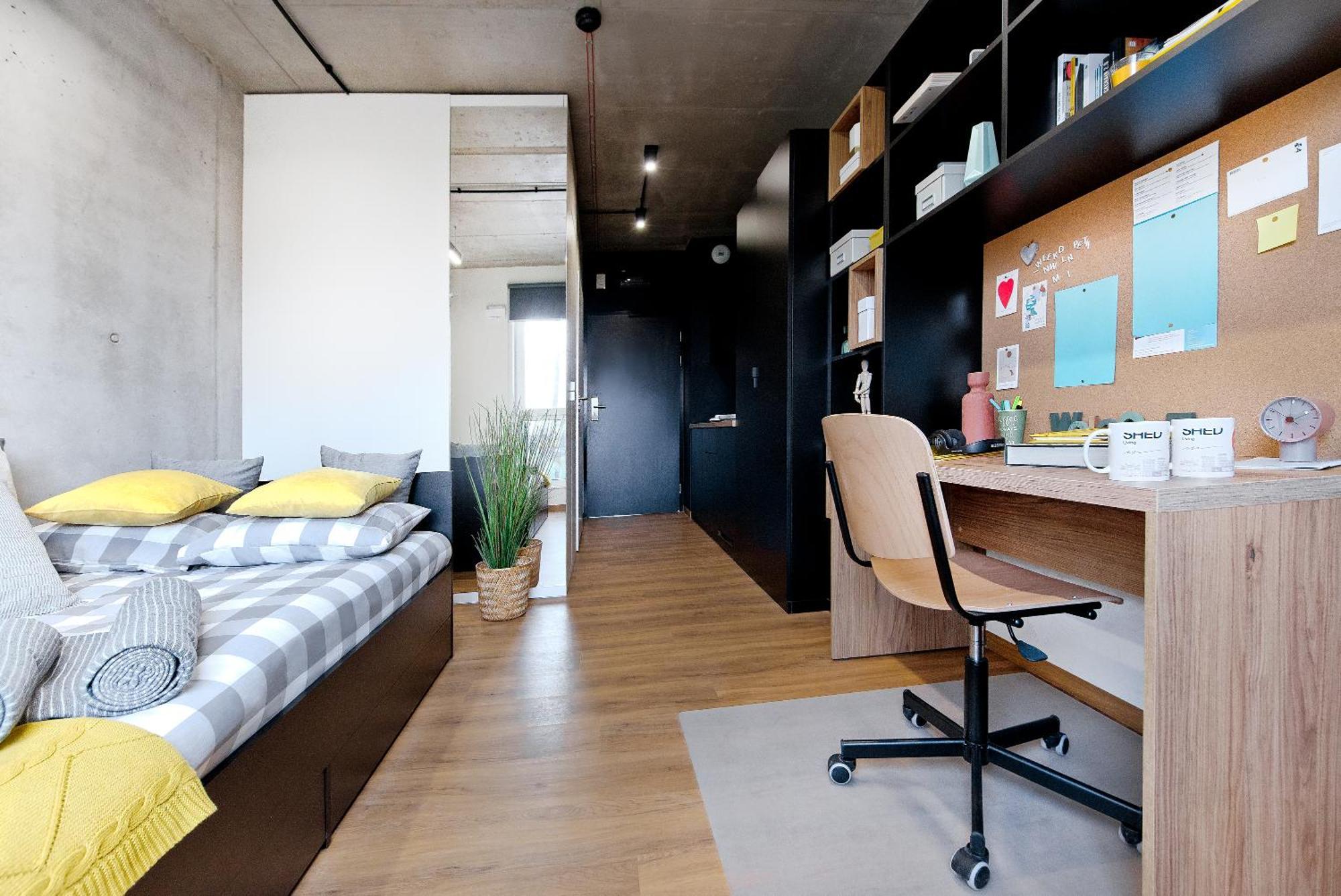 Shed Living Krakow Aparthotel Ngoại thất bức ảnh